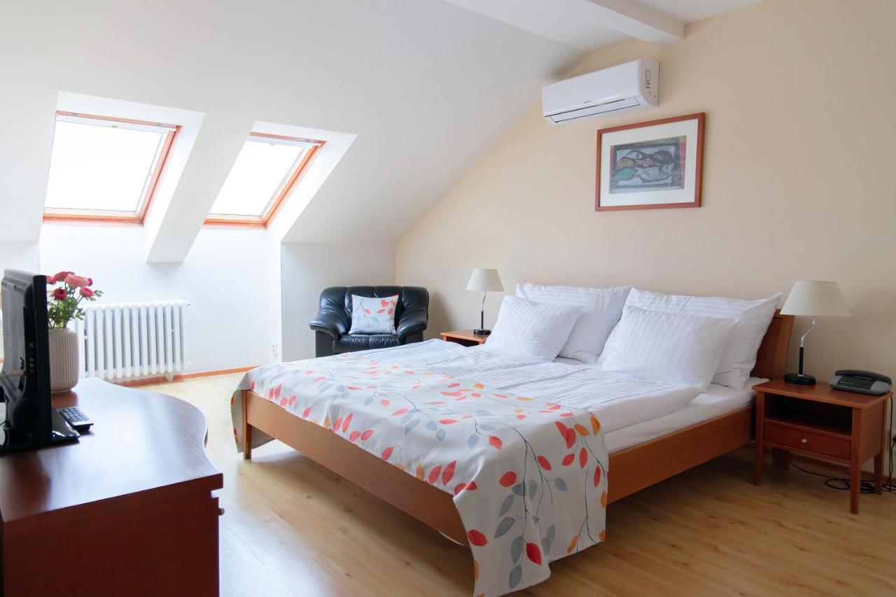 Hotel Orion Praag Buitenkant foto