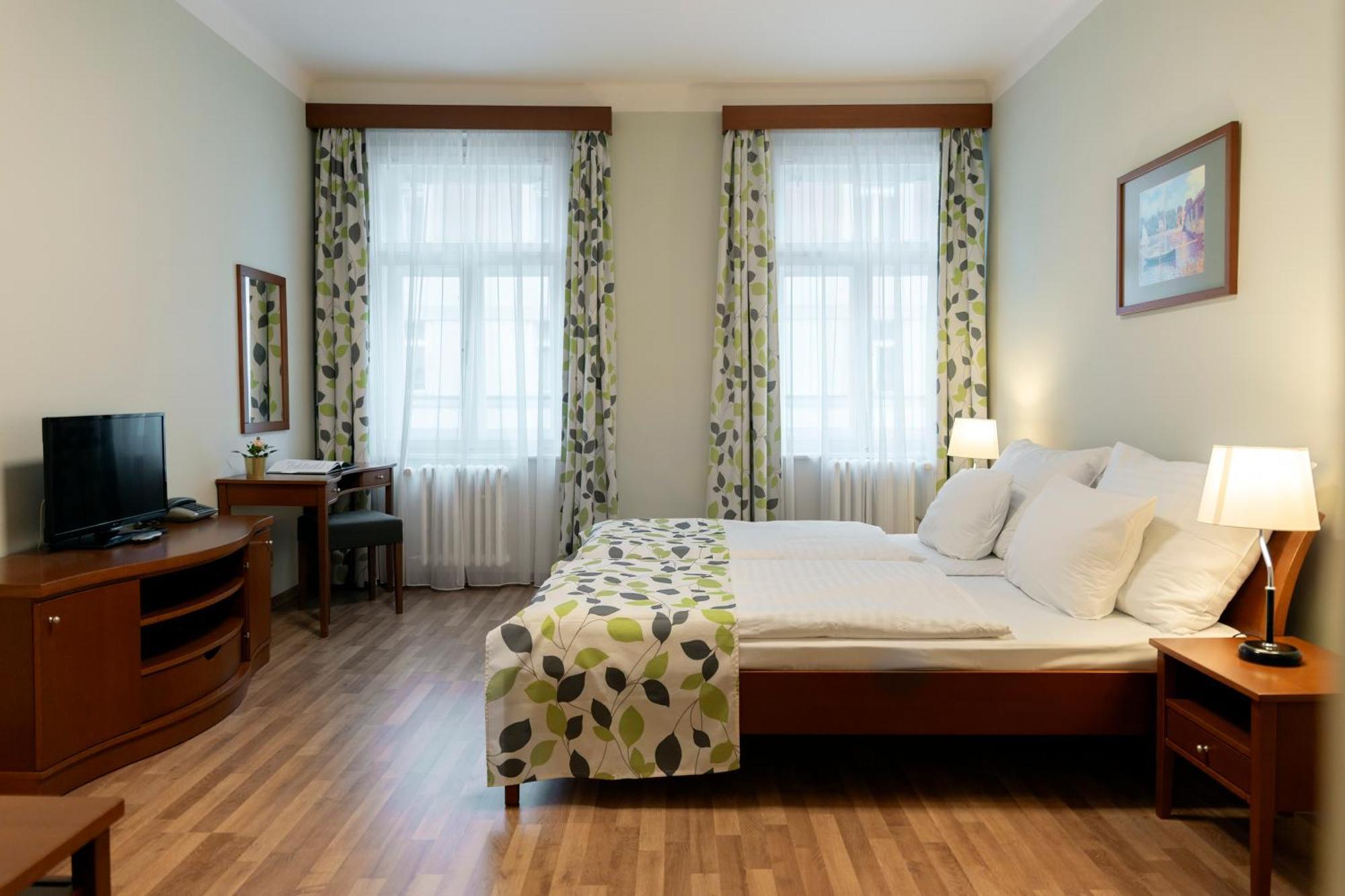 Hotel Orion Praag Buitenkant foto